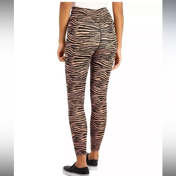 INC INTERNATIONAL CONCEPTS
Tiger-Print Compression Leggings pants S - Picture 4 of 7